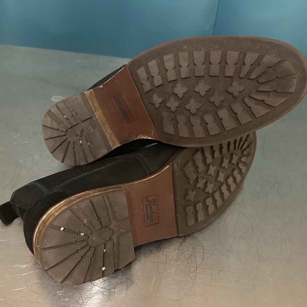 Used - Picture 5 of 5